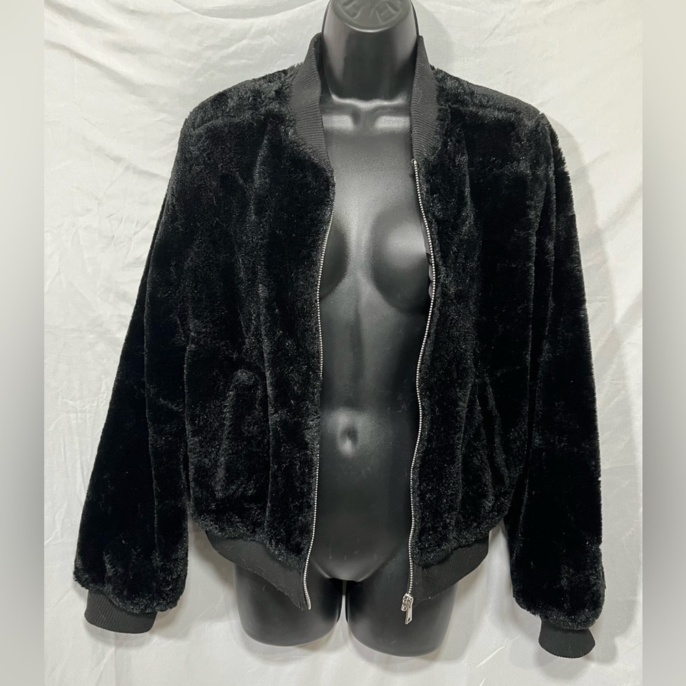Iris black faux fur bomber jacket - Picture 2 of 6